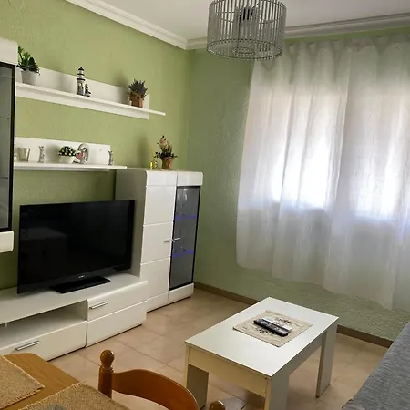 Junto A La Playa Apartamento *